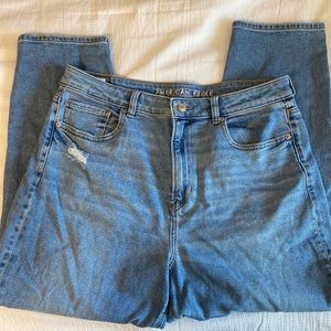 American Eagle Mom Jeans size 14